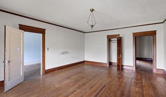 308 W Main St, Atkins, AR 72823