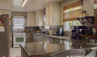 30 N Division St, Cowley, WY 82420