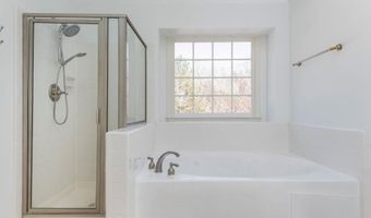 1231 Wildcliff Cir, Atlanta, GA 30329