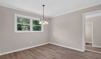 128 Englewood Dr, Archdale, NC 27263