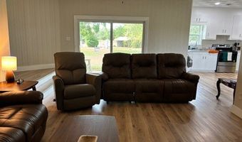 2251 Zoar Rd SW, Baxley, GA 31513