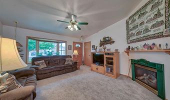 3326 Frisby Ave, Cody, WY 82414