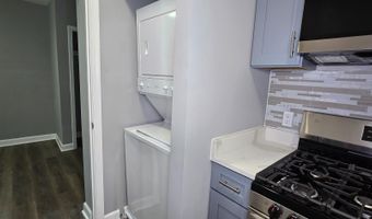 405 34TH St SE 4, Washington, DC 20019