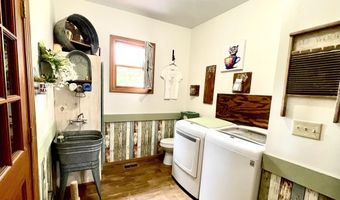 24352 St. Hwy Ee, Aurora, MO 65605