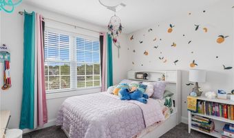 101 Austin Meadows Ln, North Kingstown, RI 02852