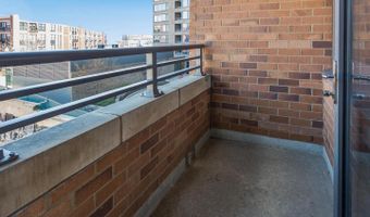 2001 15TH St N 319, Arlington, VA 22201