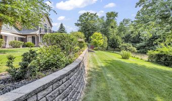 1780 Williamsburg Dr, Adrian, MI 49221