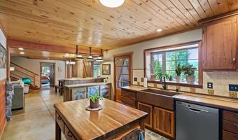 21807 E Doyle Rd, Cataldo, ID 83810