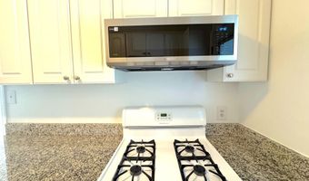 5700 FENWICK Dr, Alexandria, VA 22303