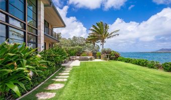 766 Mokulua Dr, Kailua, HI 96734