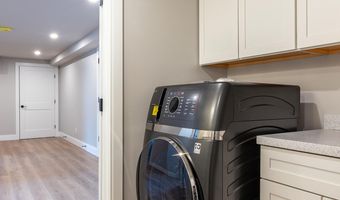 162 Waldo Ave, Belfast, ME 04915