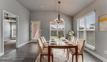 5902 NW Hoover St, Bentonville, AR 72713