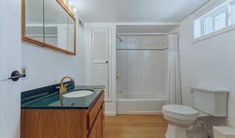 25-27 W 6th St, Bayonne, NJ 07002