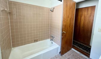 111 Glendale Dr 1 & 2, Ann Arbor, MI 48103