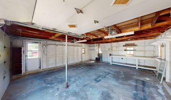 406 Giles Pl, Albert Lea, MN 56007