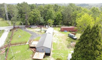14 Manor Dr, Beattyville, KY 41311