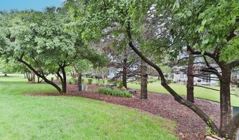 1379 Grandview Ct, Algonquin, IL 60102