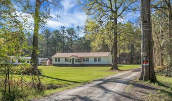 274 Rae Ln, Bonneau, SC 29431