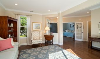 10 Chapel Hill Ct, Barnegat, NJ 08005