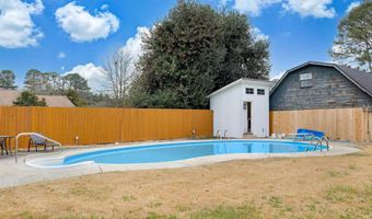 413 Apple Ave, Albertville, AL 35950