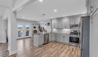 267 Cypress Dr, Bayville, NJ 08721
