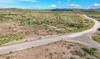 28 High Lonesome, Alpine, TX 79830