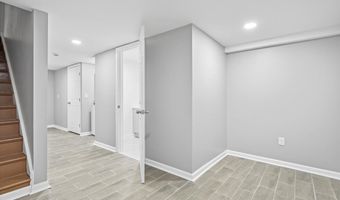 1027 N KENWOOD Ave, Baltimore, MD 21205