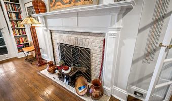 610 SOMERSET Rd 302, Baltimore, MD 21210