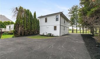540 Middle Hwy, Barrington, RI 02806