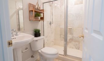 9307 Oak Trl, Ashland, VA 23005