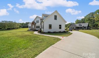 604 Muirfield Dr, Albemarle, NC 28001