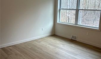 595 Seneca Rd, Angola, NY 14006