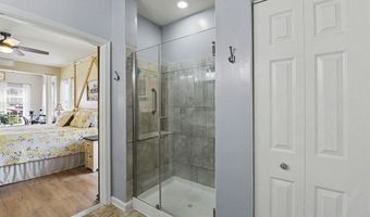 812 LONG Dr 812-A, Aberdeen, MD 21001