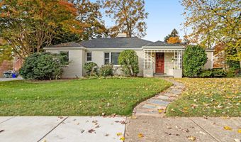 2700 N DINWIDDIE St N, Arlington, VA 22207