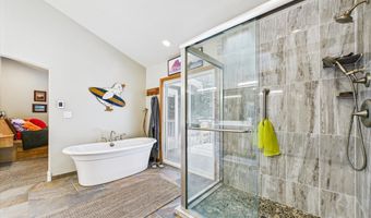 1002 Diamond Dr, Arcata, CA 95521
