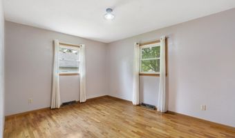 300 S High Ave, Ash Grove, MO 65604