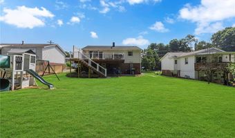 1102 Queens Mill Rd, Aliquippa, PA 15001