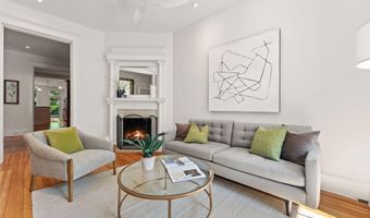 111 8TH St SE, Washington, DC 20003