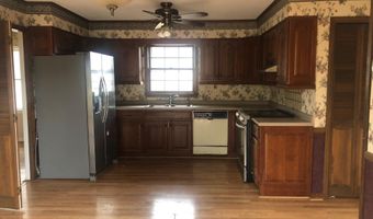 105 Forestdale Dr, Boiling Springs, SC 29316