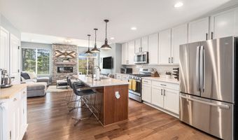 2759 Bristol Ridge Dr, Ann Arbor, MI 48105
