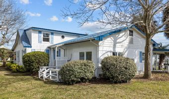 319 Old Causeway Rd, Atlantic Beach, NC 28512