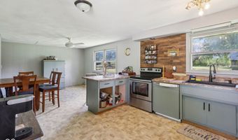 6921 N 200 E, Alexandria, IN 46001