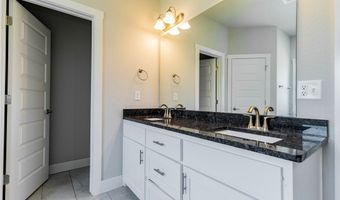 1930 Lordsburg Ct, Bentonville, AR 72713