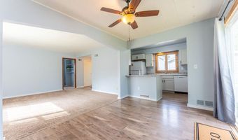 41 Astor Rd, Babbitt, MN 55706