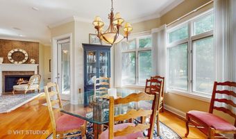 870 Legacy Rdg, Algonquin, IL 60102