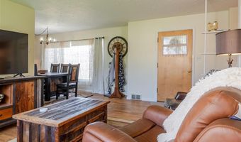 508 Circle Dr E, Cody, WY 82414