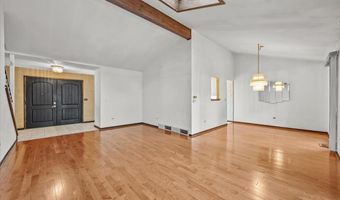 602 E Hackberry Dr, Arlington Heights, IL 60004
