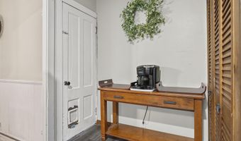 748 Riverside Dr, Augusta, ME 04330
