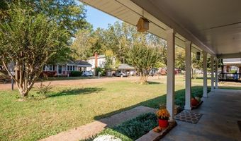 211 Brinkley Ln, Batesville, MS 38606