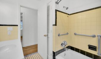 35 Burnham Rd, Avon, CT 06001